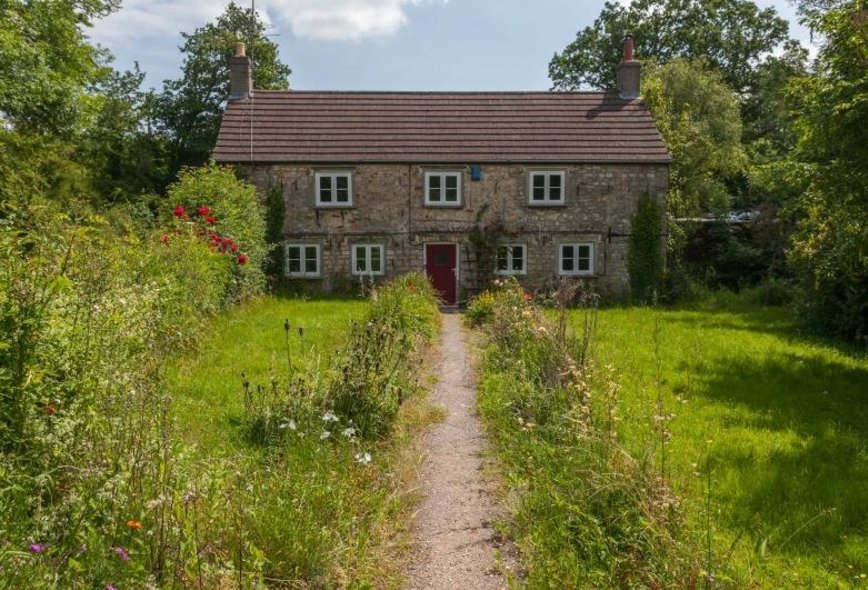 3 Bedroom Property For Sale in Kilmersdon, Radstock, BA3 Crisp Cowley